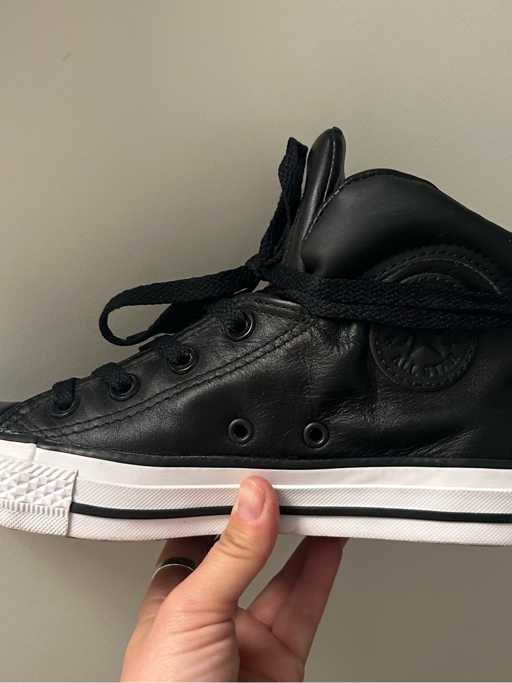 Converse Chuck Taylor All Star Street Mid Leather Black Sneakers Women’s 6